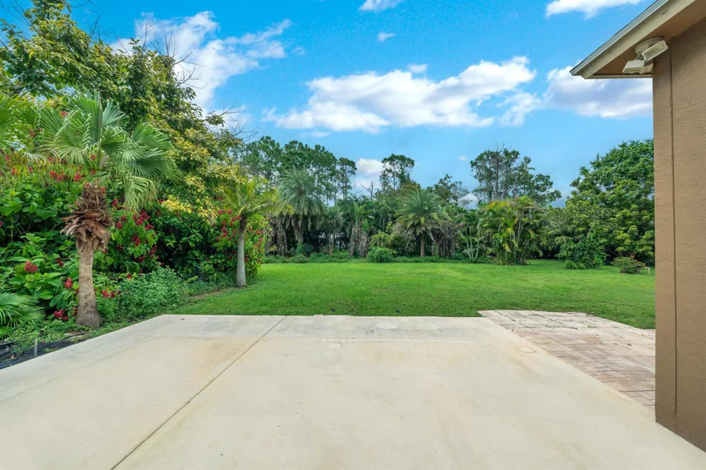 16785 81st Lane Loxahatchee, FL 33470