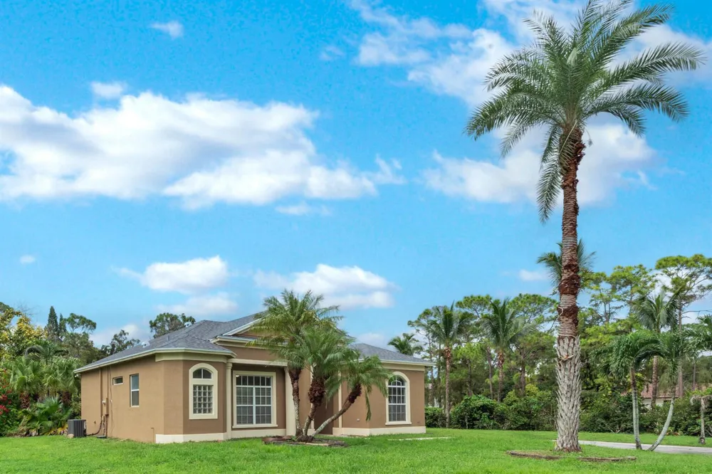 16785 81st Lane Loxahatchee, FL 33470
