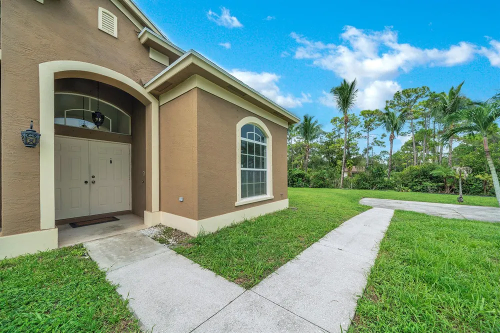 16785 81st Lane Loxahatchee, FL 33470