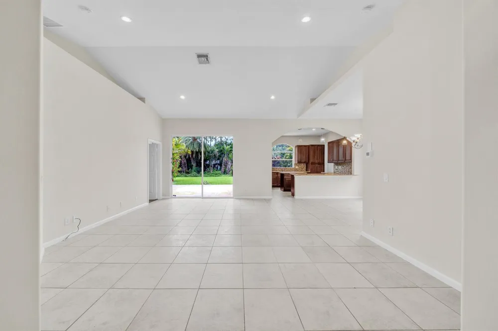 16785 81st Lane Loxahatchee, FL 33470