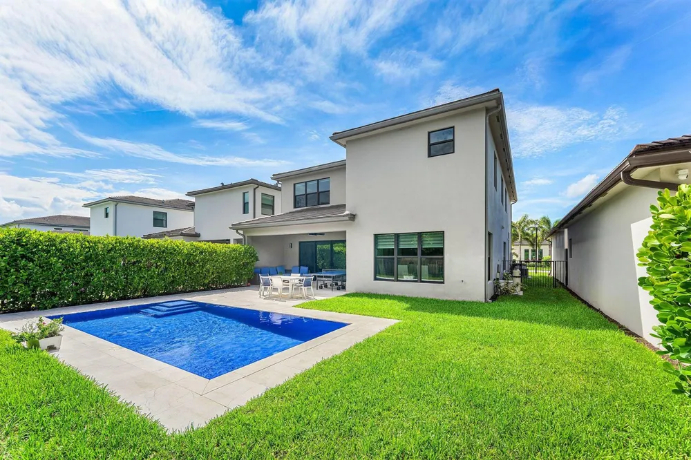 17516 Rainstream Road Boca Raton, FL 33496