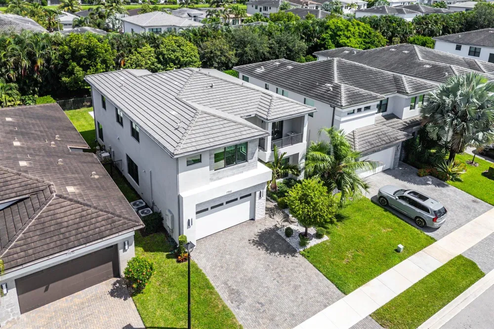 17516 Rainstream Road Boca Raton, FL 33496
