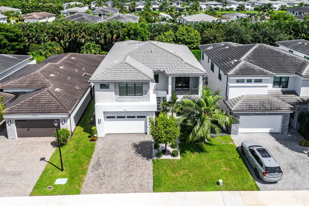 17516 Rainstream Road Boca Raton, FL 33496