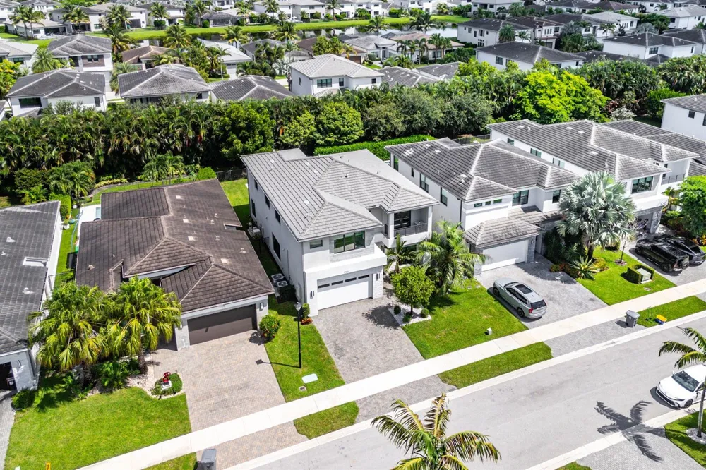 17516 Rainstream Road Boca Raton, FL 33496