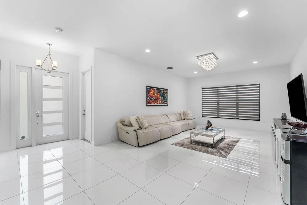 17516 Rainstream Road Boca Raton, FL 33496