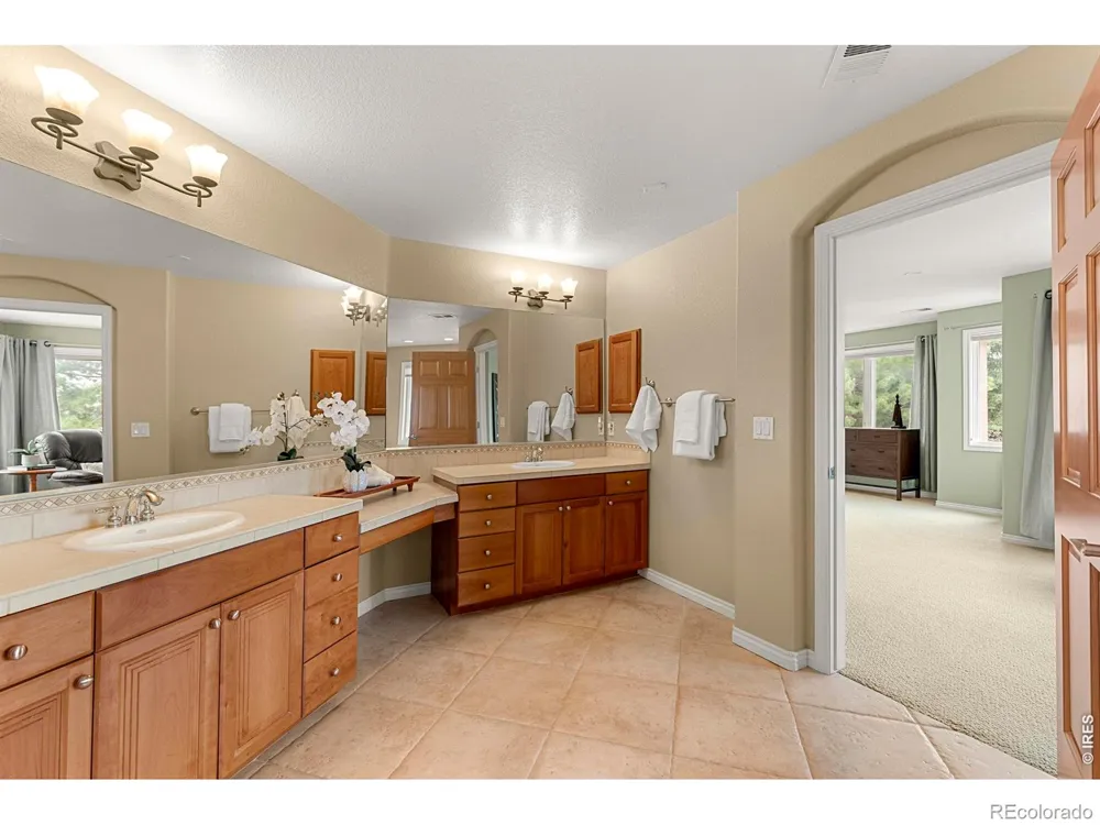 1739 Redwing Lane Broomfield, CO 80020
