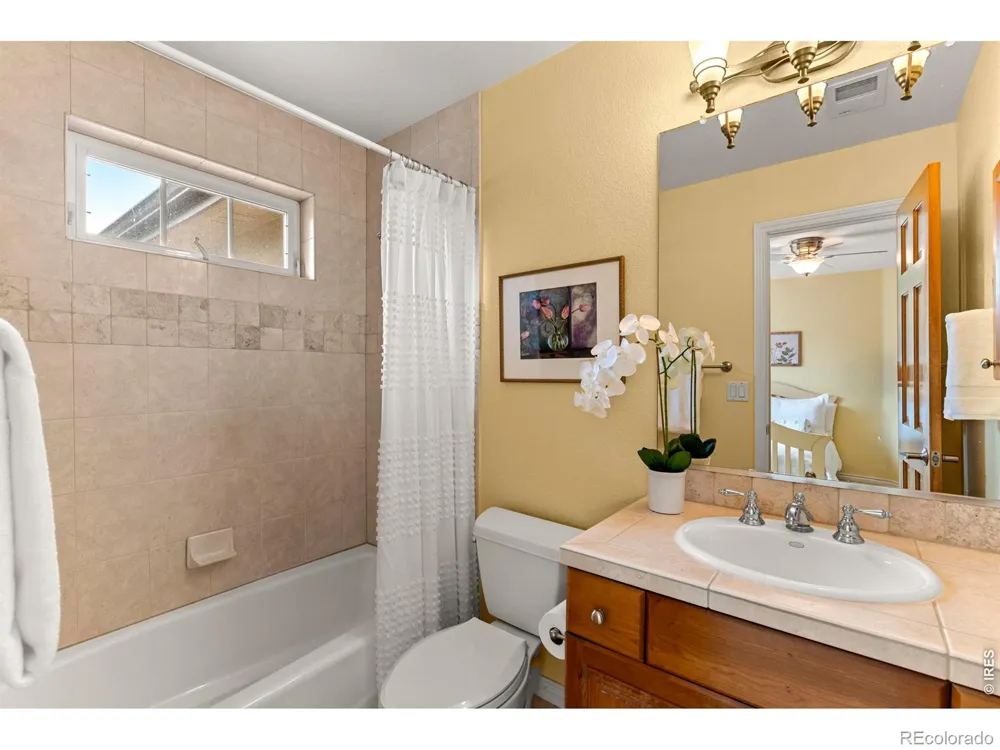 1739 Redwing Lane Broomfield, CO 80020