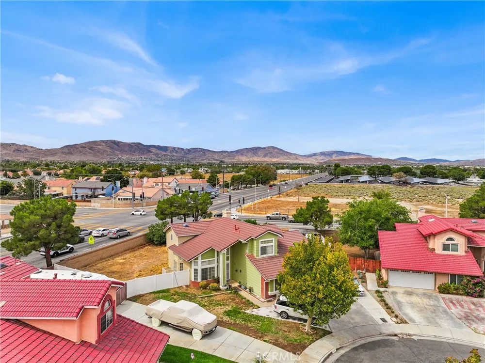 38003 Jeri Lane Palmdale, CA 93550