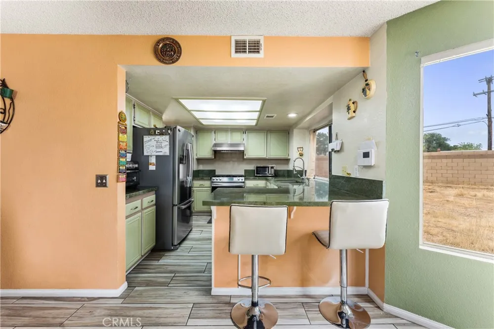 38003 Jeri Lane Palmdale, CA 93550