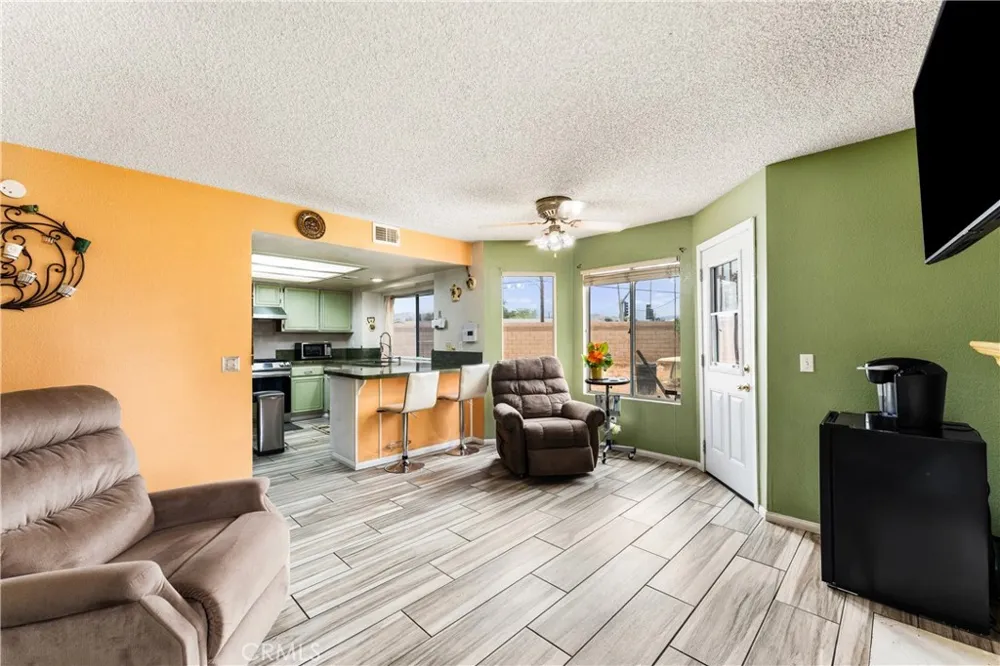 38003 Jeri Lane Palmdale, CA 93550