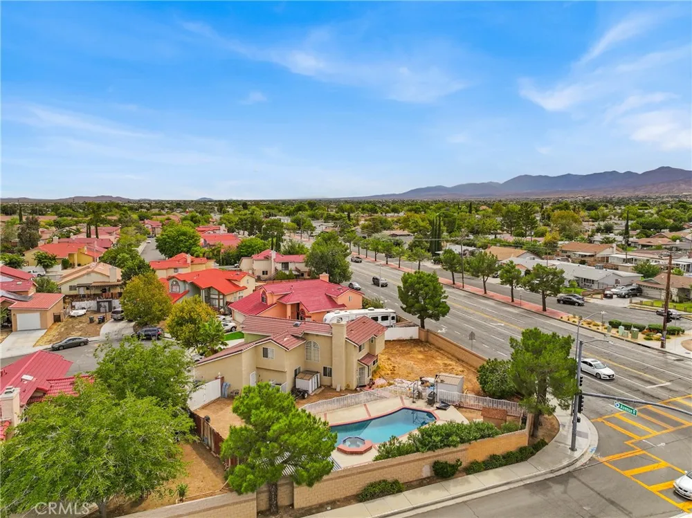 38003 Jeri Lane Palmdale, CA 93550