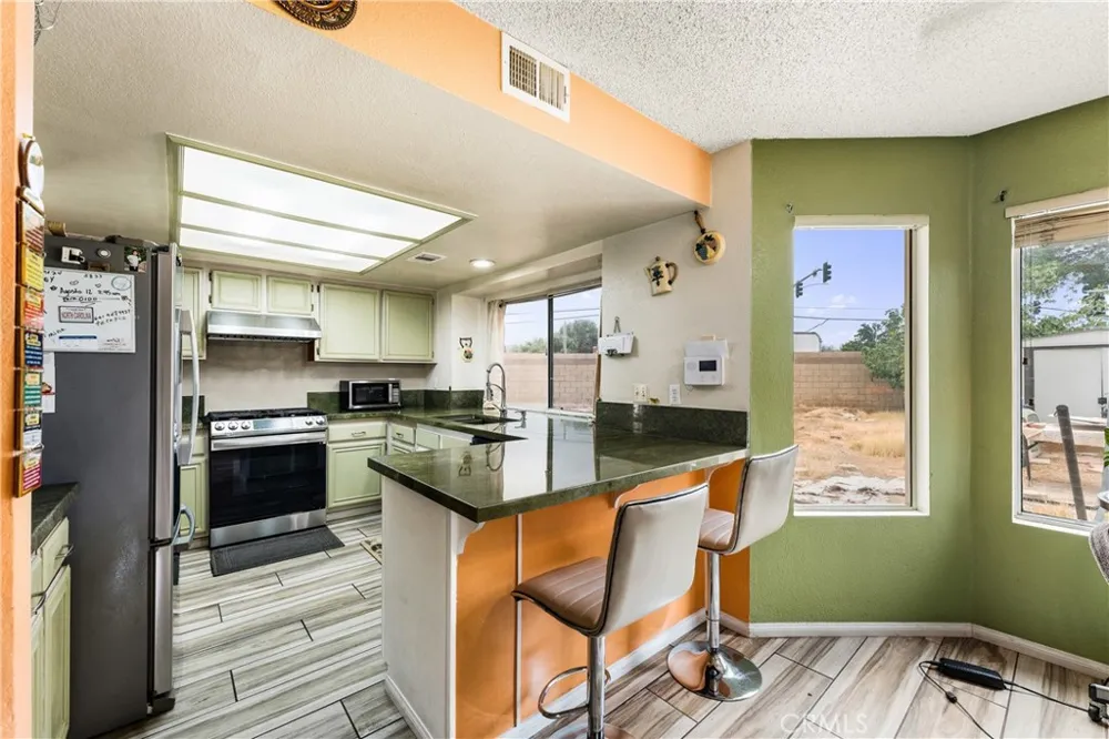 38003 Jeri Lane Palmdale, CA 93550