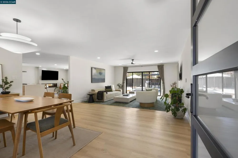 161 Wiget Ln Walnut Creek, CA 94598