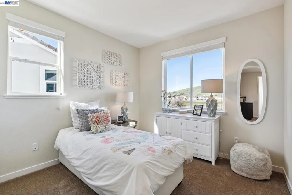 2412 Golden Way Fairfield, CA 94533
