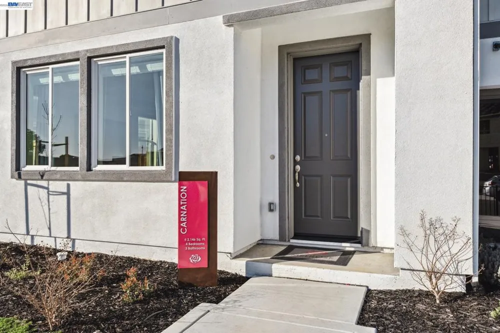 2412 Golden Way Fairfield, CA 94533
