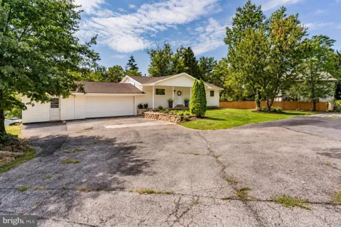 65 BUNKER LANE