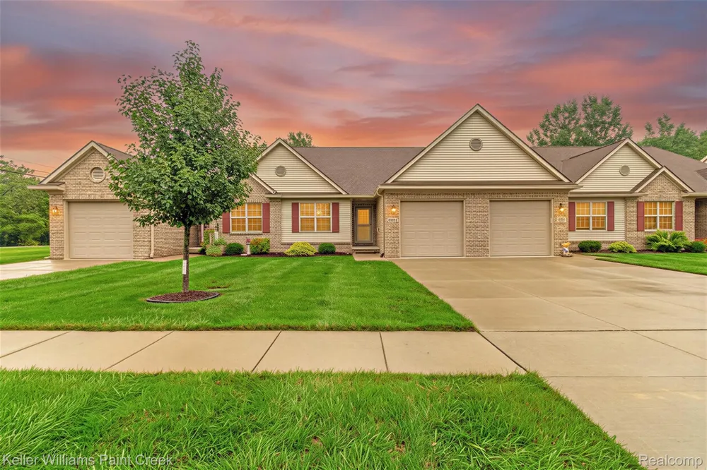 203 Jonathon Drive Almont Village, MI 48003