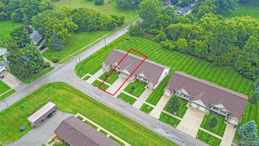 203 Jonathon Drive Almont Village, MI 48003