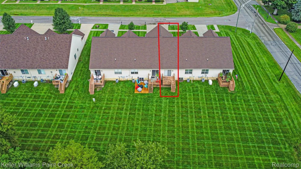 203 Jonathon Drive Almont Village, MI 48003