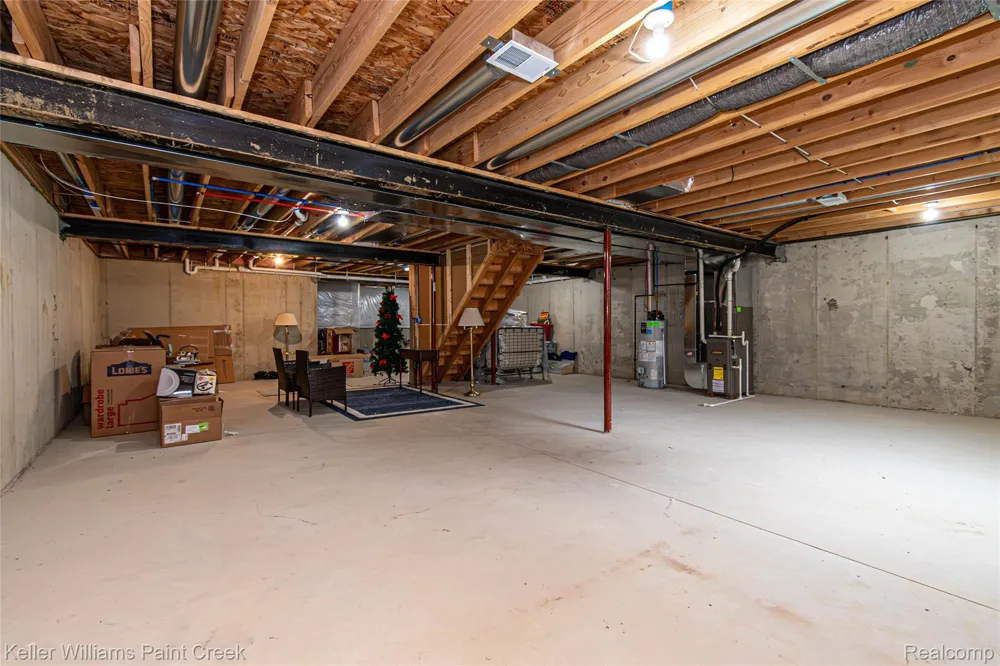 203 Jonathon Drive Almont Village, MI 48003