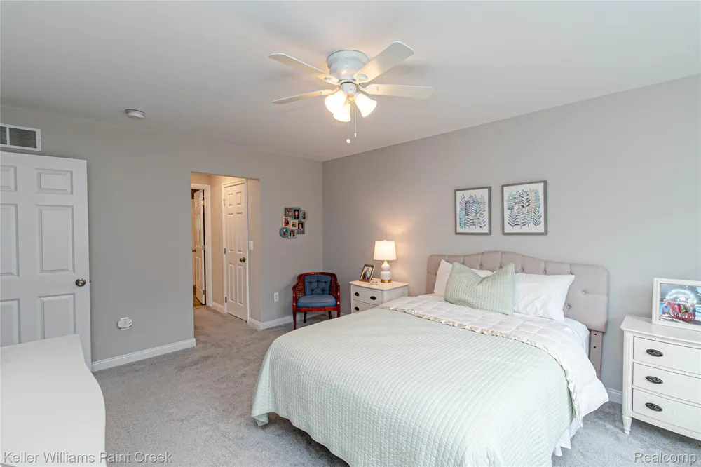 203 Jonathon Drive Almont Village, MI 48003