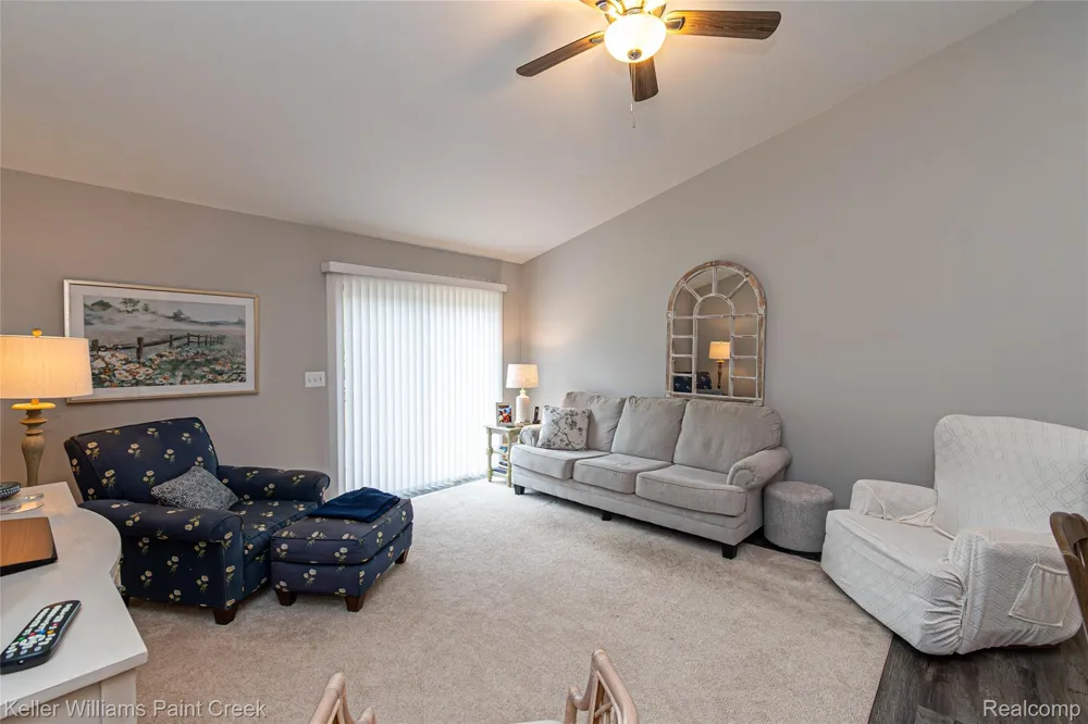 203 Jonathon Drive Almont Village, MI 48003