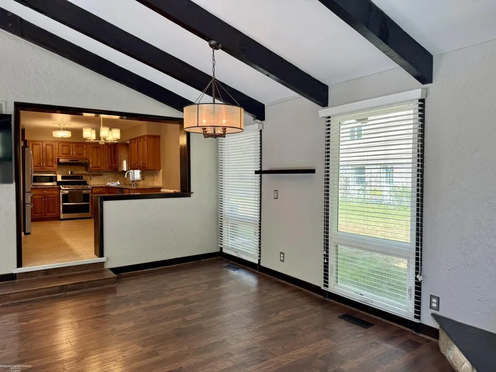 31310 Foxboro Way Beverly Hills Village, MI 48025