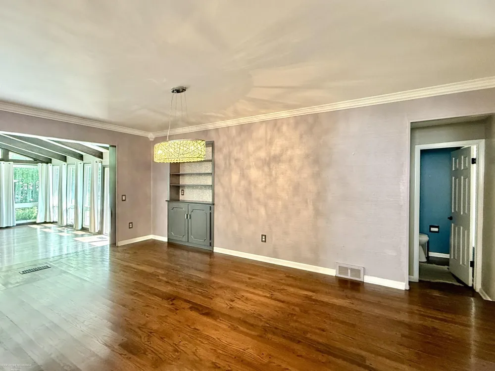 31310 Foxboro Way Beverly Hills Village, MI 48025