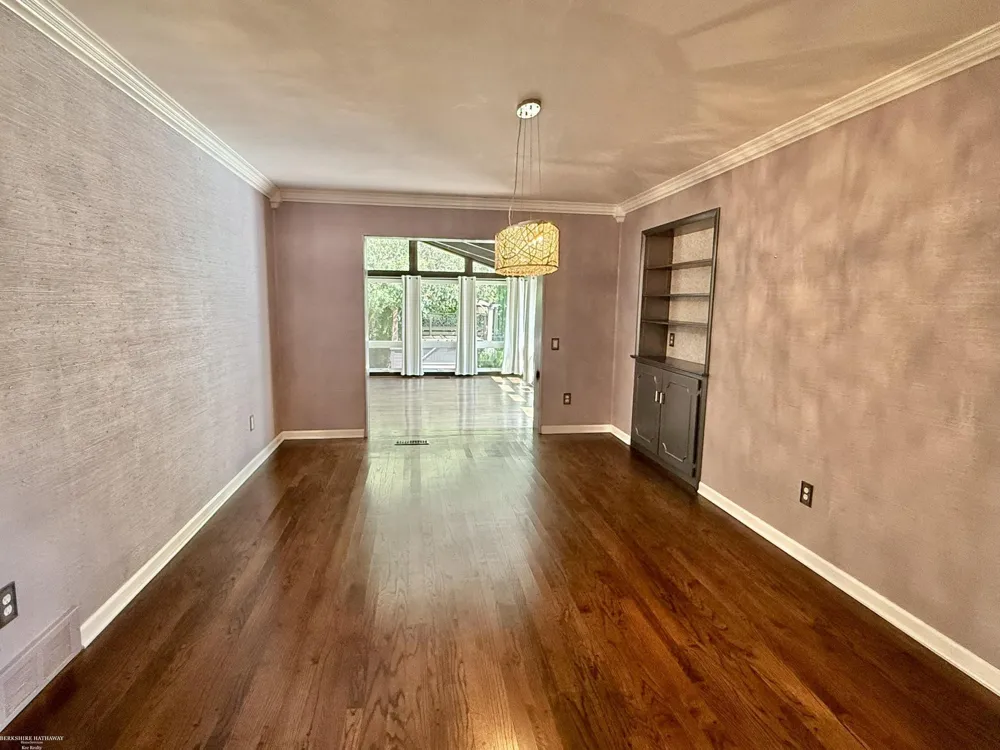 31310 Foxboro Way Beverly Hills Village, MI 48025