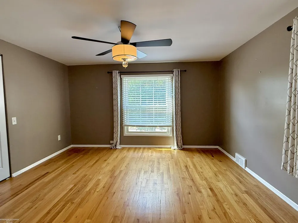31310 Foxboro Way Beverly Hills Village, MI 48025
