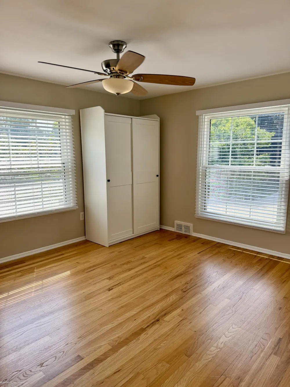 31310 Foxboro Way Beverly Hills Village, MI 48025