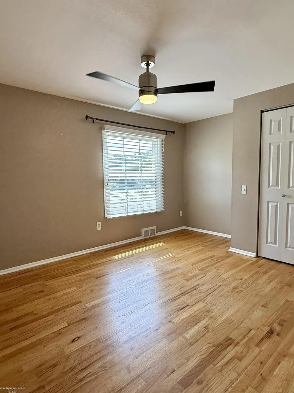 31310 Foxboro Way Beverly Hills Village, MI 48025