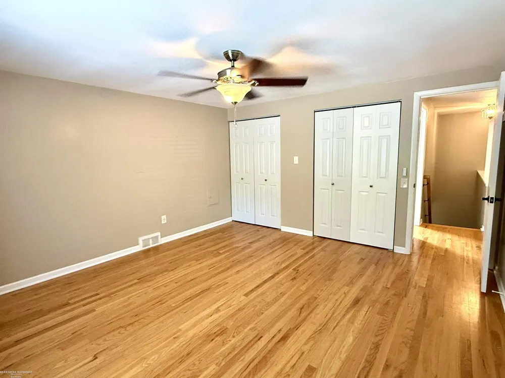 31310 Foxboro Way Beverly Hills Village, MI 48025