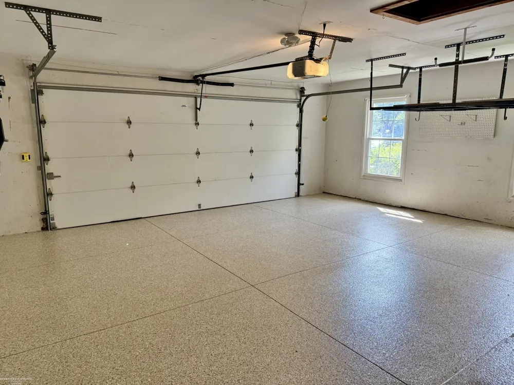 31310 Foxboro Way Beverly Hills Village, MI 48025