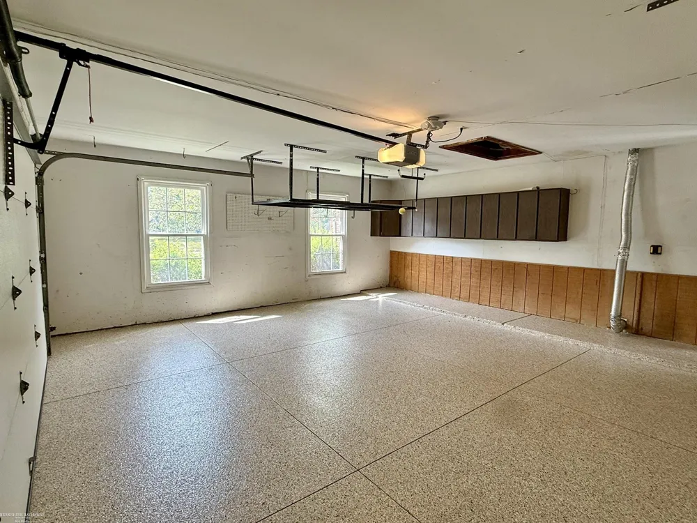 31310 Foxboro Way Beverly Hills Village, MI 48025