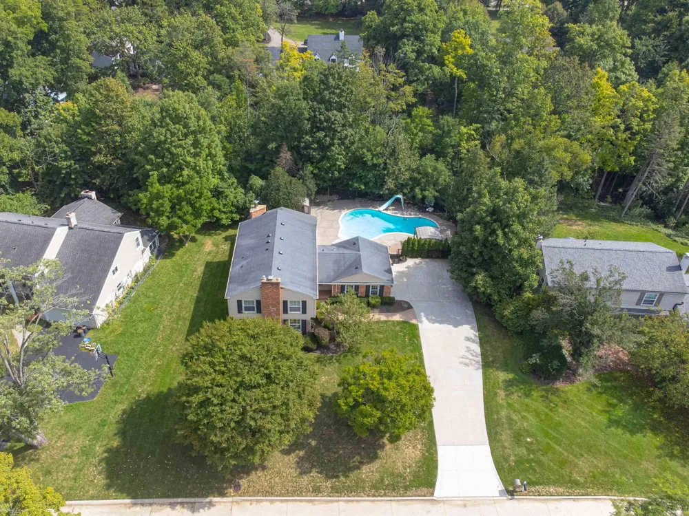 31310 Foxboro Way Beverly Hills Village, MI 48025