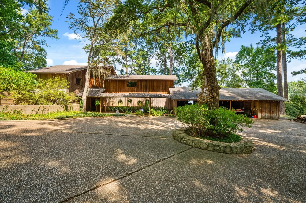 137 Beechwood Lane Natchitoches, LA 71457