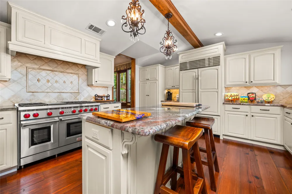 137 Beechwood Lane Natchitoches, LA 71457