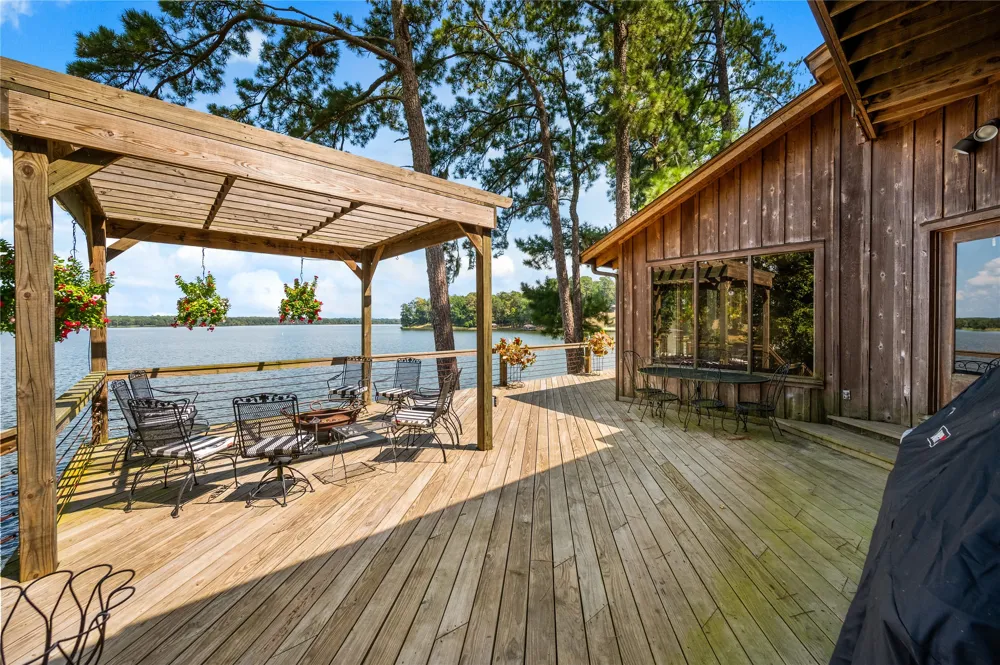 137 Beechwood Lane Natchitoches, LA 71457