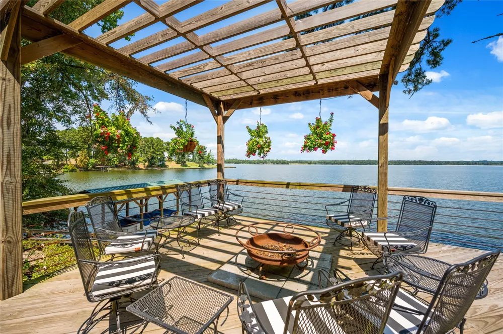 137 Beechwood Lane Natchitoches, LA 71457