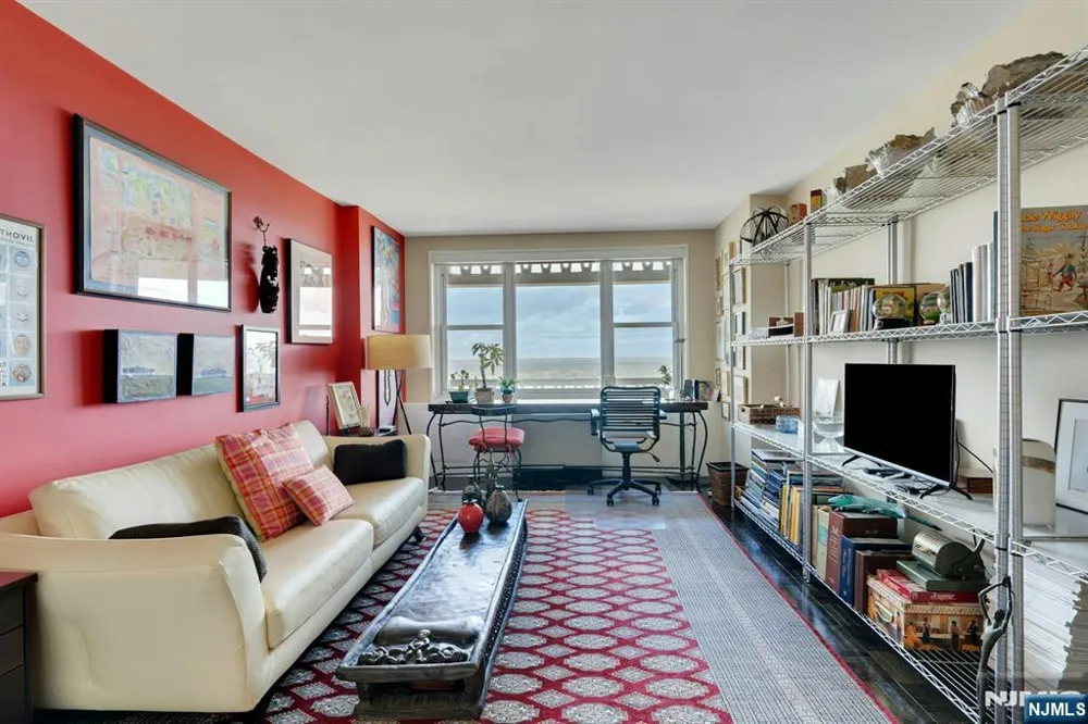 2000 Linwood Avenue 22C/D Fort Lee, NJ 07024