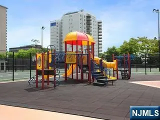 2000 Linwood Avenue 22C/D Fort Lee, NJ 07024