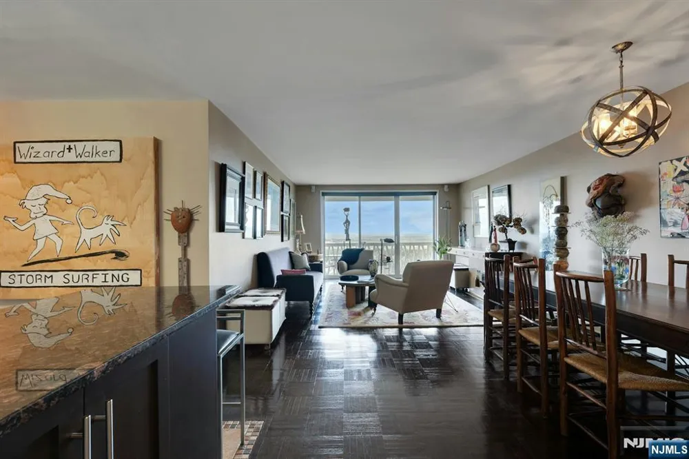 2000 Linwood Avenue 22C/D Fort Lee, NJ 07024