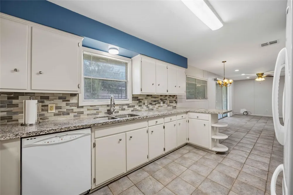 7719 Wilmerdean Street Houston, TX 77061