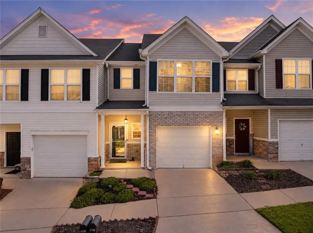 4817 Zephyr Cove Place Flowery Branch, GA 30542