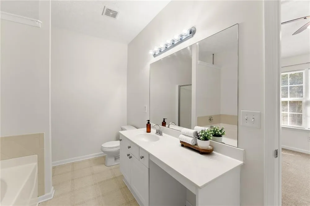 4817 Zephyr Cove Place Flowery Branch, GA 30542