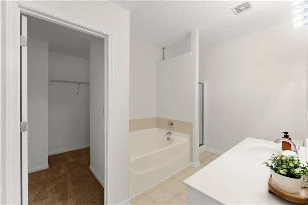 4817 Zephyr Cove Place Flowery Branch, GA 30542