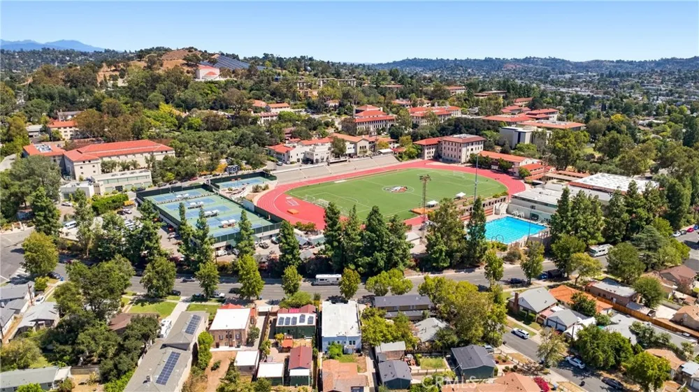 1709 Campus Road Eagle Rock, CA 90041