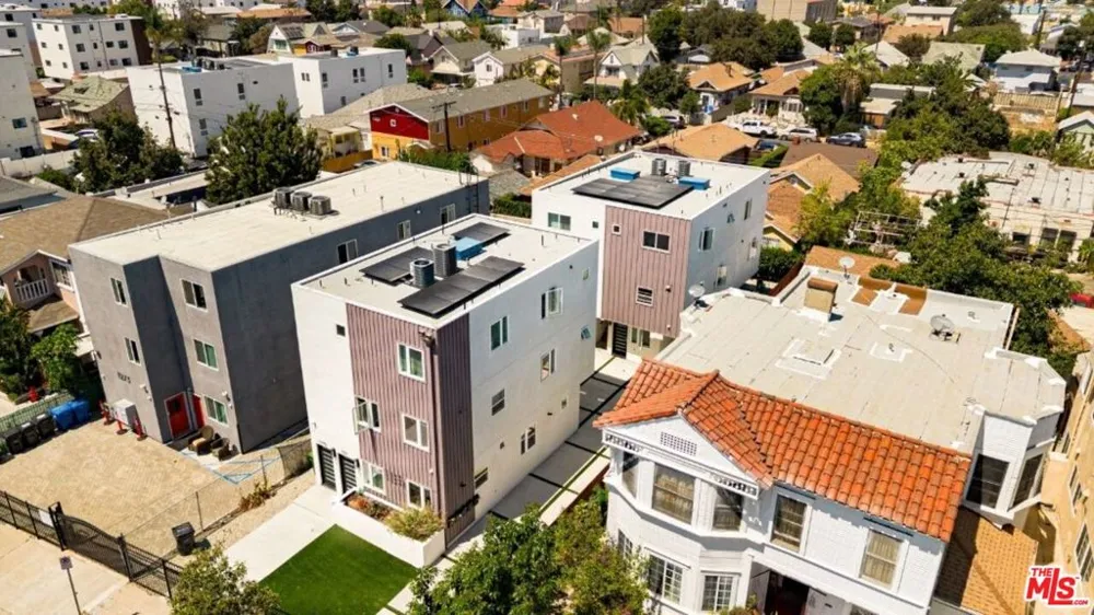 1269 W 36th Street Los Angeles, CA 90007