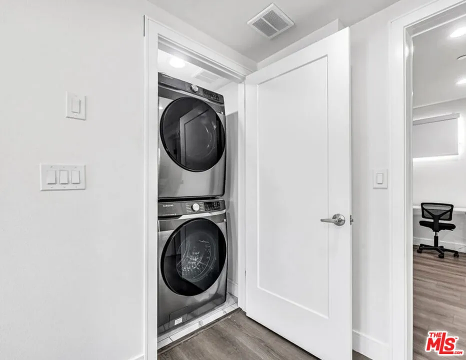 1269 W 36th Street Los Angeles, CA 90007